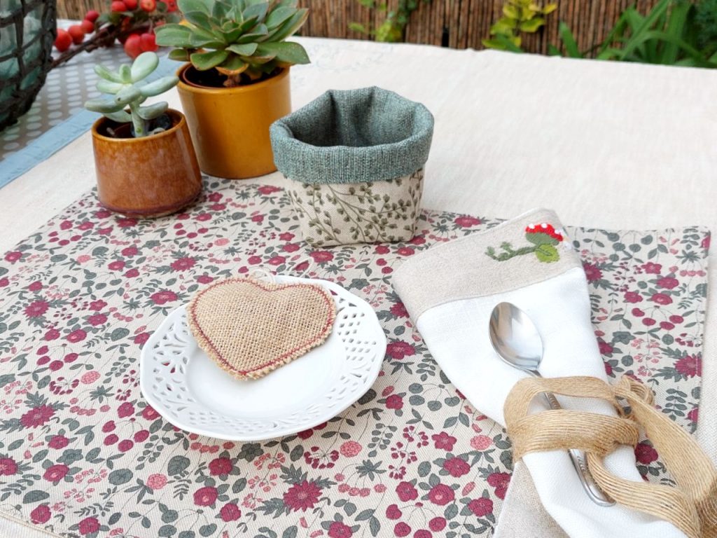 Mantel individual flores silvestres